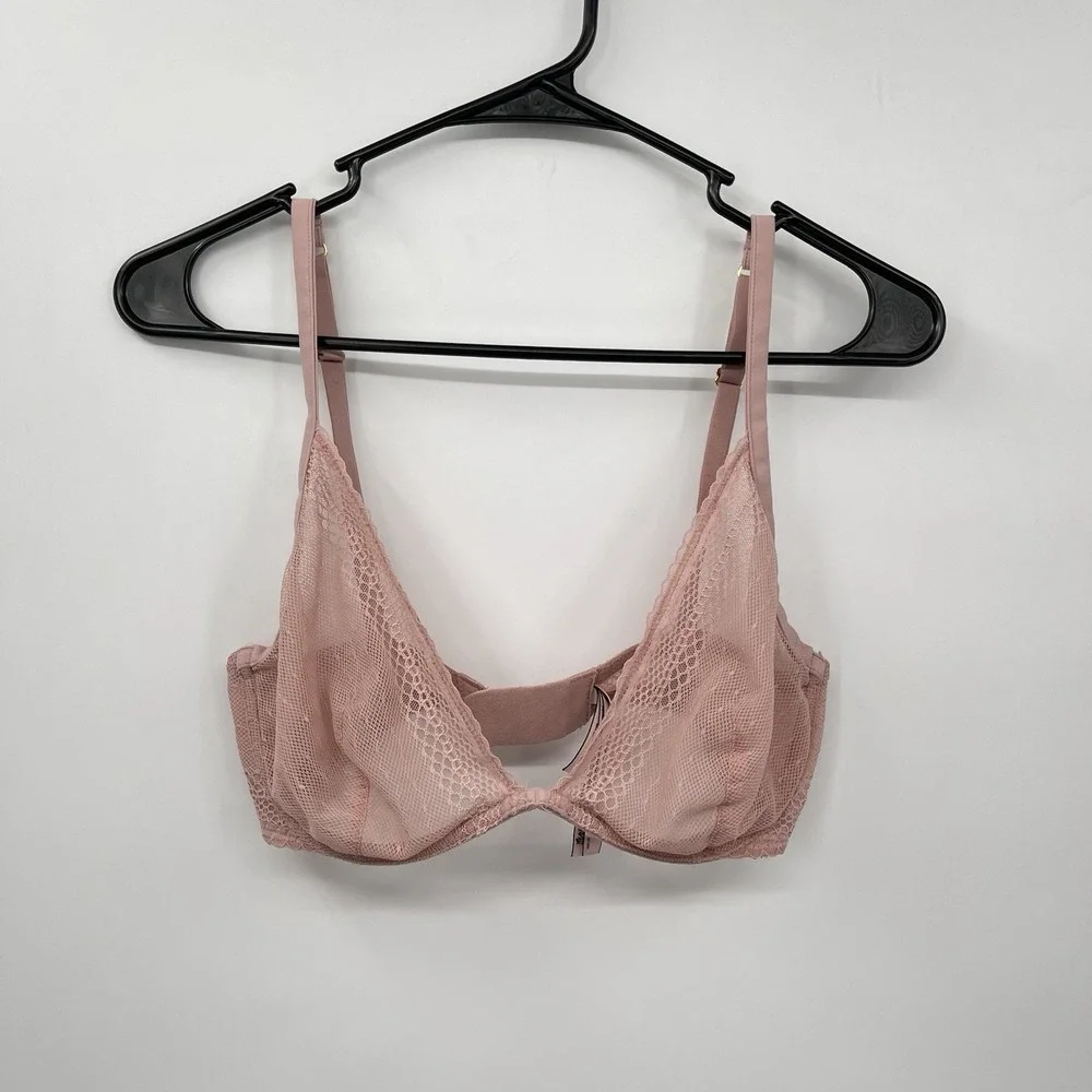 Victoria's Secret Incredible Underwire‎ Unlined Plunge Dark Rose Pink Size 32DD